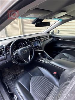 تۆیۆتا کامری